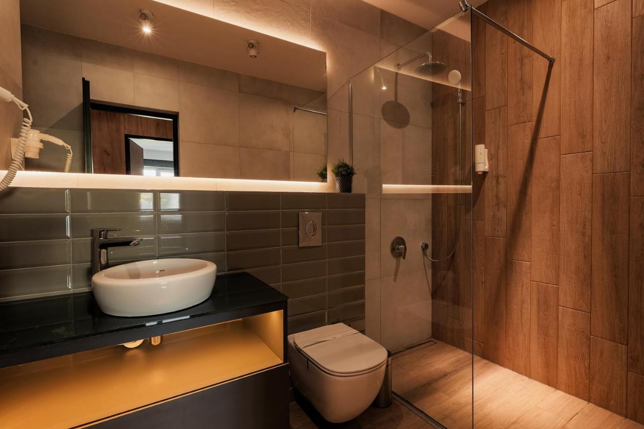 Nest Inn Stiletto Apartment Клуж-Напока Екстериор снимка