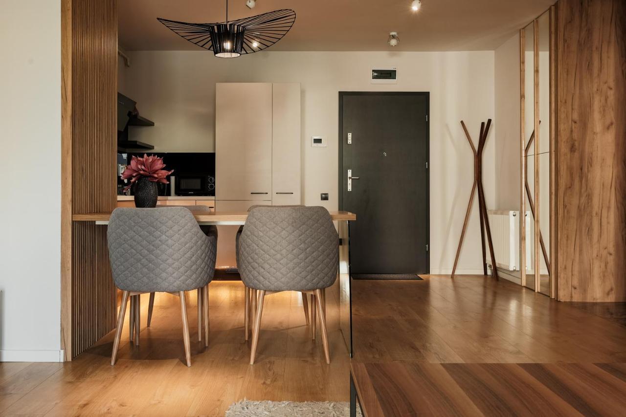 Nest Inn Stiletto Apartment Клуж-Напока Екстериор снимка