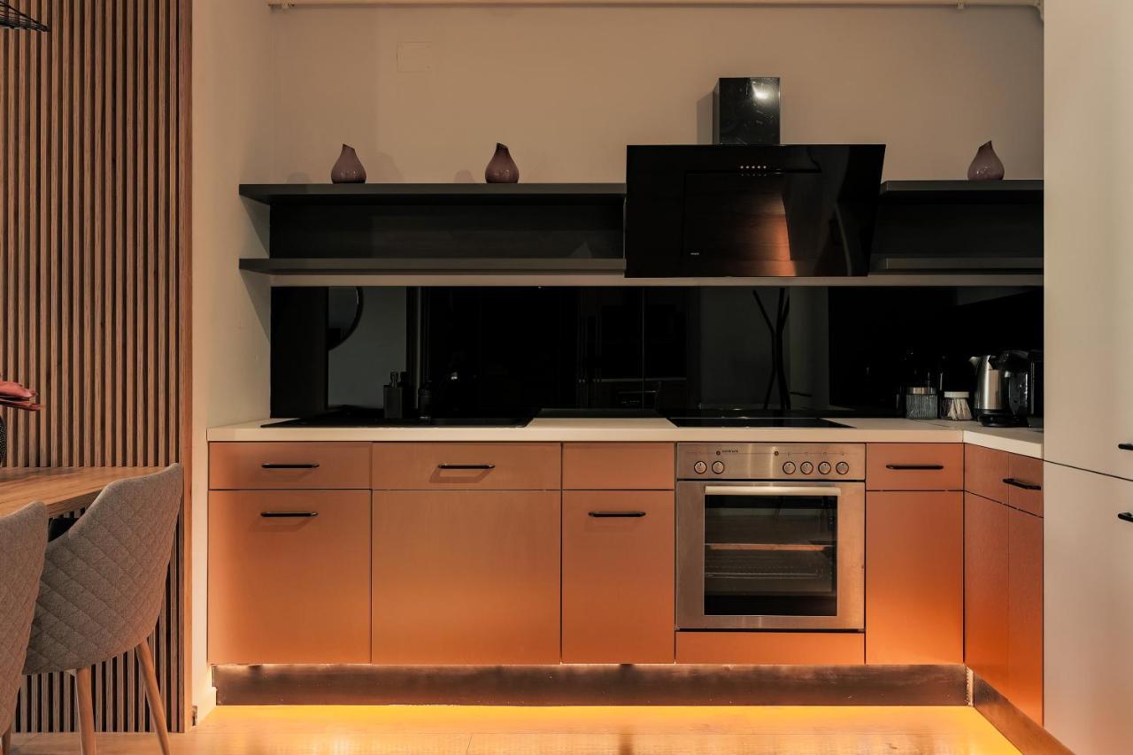 Nest Inn Stiletto Apartment Клуж-Напока Екстериор снимка