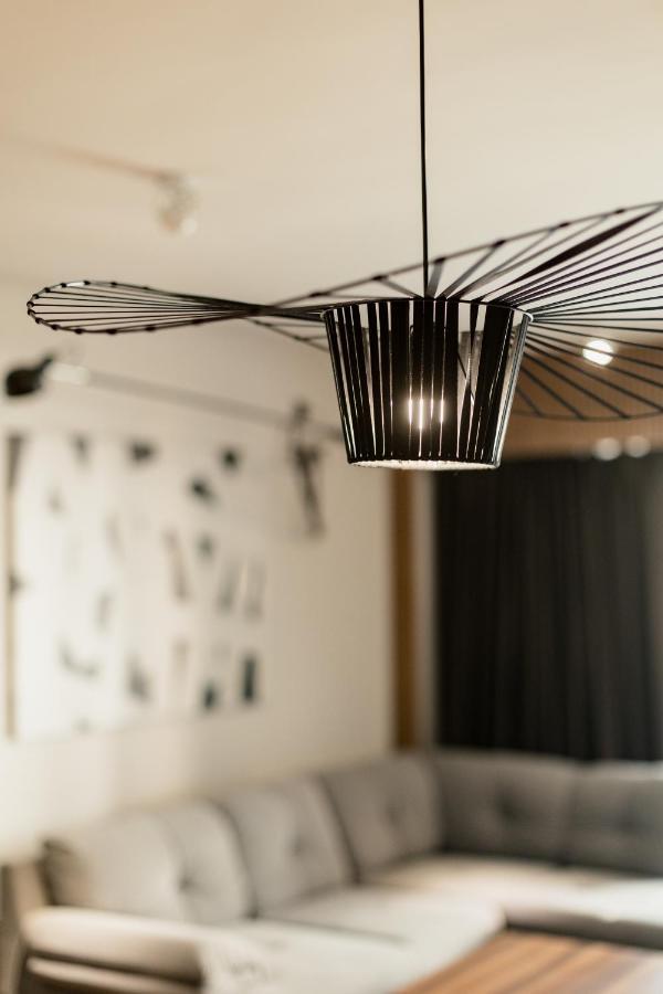 Nest Inn Stiletto Apartment Клуж-Напока Екстериор снимка