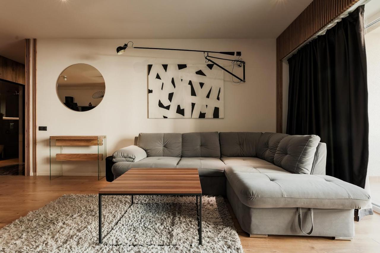 Nest Inn Stiletto Apartment Клуж-Напока Екстериор снимка